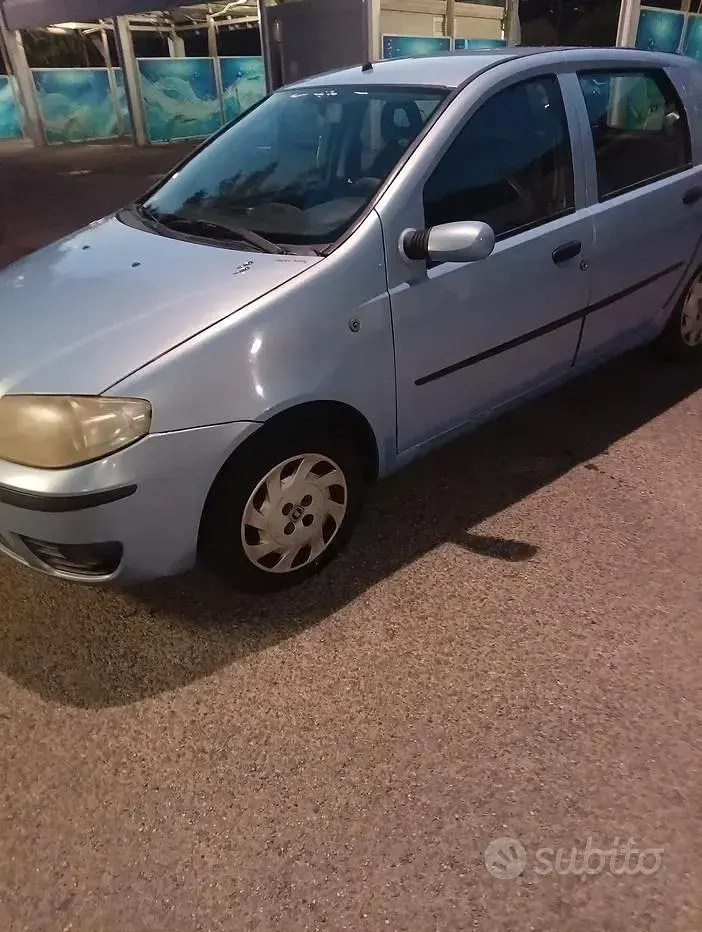 Usata Fiat Punto 60 CV (44 kW) 2004 Utilitaria