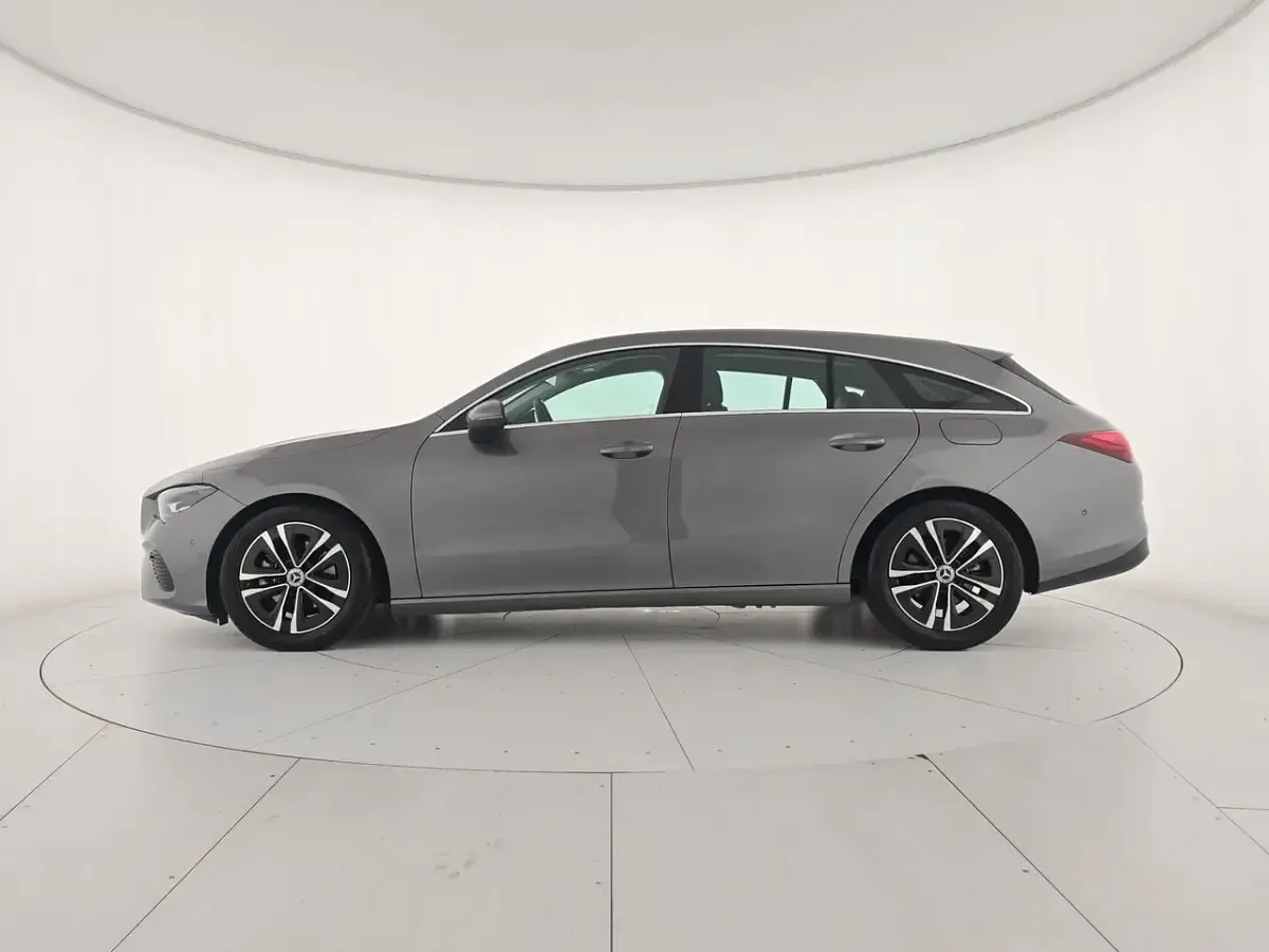 Usata Mercedes CLA180 Advanced 116 CV (85 kW) 2025 Grigio montagna
