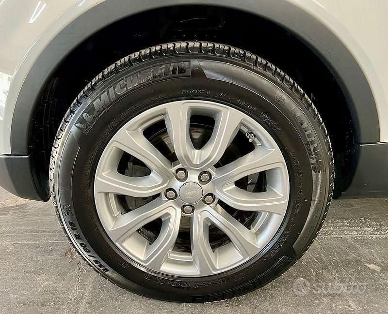 Usata Land Rover Range Rover evoque SE Dynamic 150 CV (110 kW) 2019 Bianco SUV