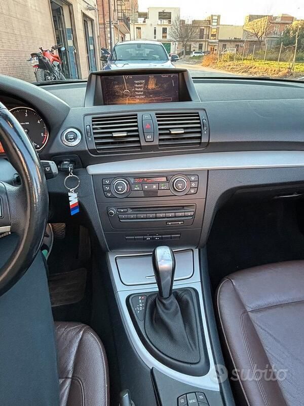 Usata BMW 120 Cabriolet 177 CV (130 kW) 2010 Nero Cabrio