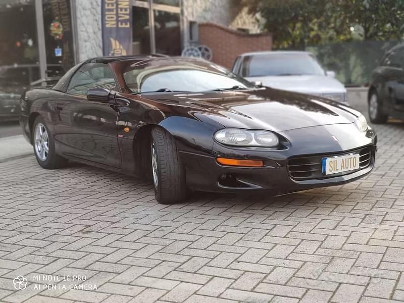 Usata Chevrolet Camaro 193 CV (141 kW) 2000 Nero Cabrio