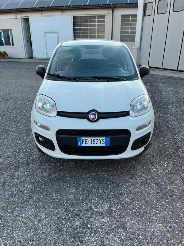 Usata 2016 Fiat Panda 4x4 Due volumi | 8500 € (Buon prezzo) - Immagine 1/4