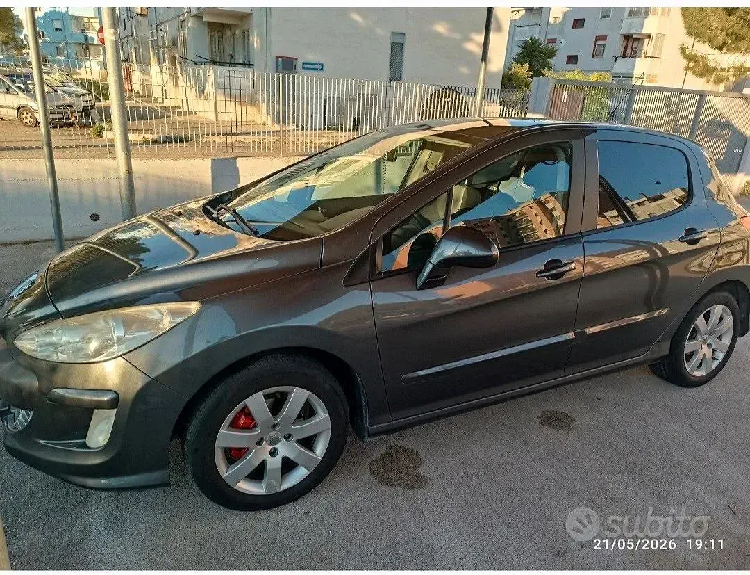 Usata Peugeot 308 109 CV (80 kW) 2010 Grigio Berlina
