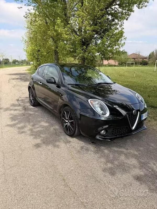 Usata Alfa Romeo MiTo 95 CV (69 kW) 2016 Nero Utilitaria