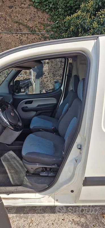 Usata Fiat Doblò 105 CV (77 kW) 2008 Bianco Monovolume