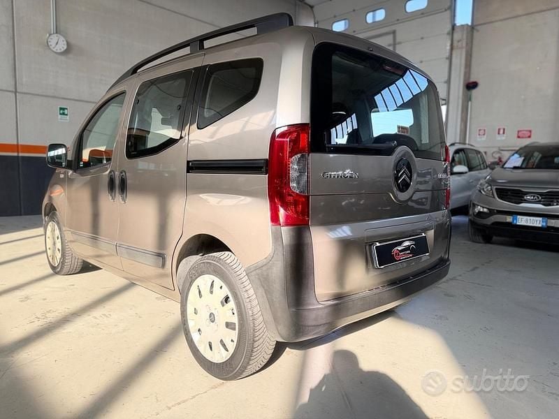 Usata Citroën Nemo 70 CV (51 kW) 2010 Marrone Monovolume