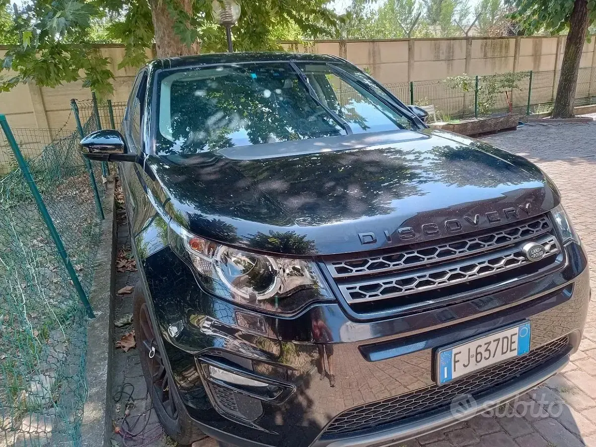 Usata Land Rover Discovery 5 150 CV (110 kW) 2017 Nero SUV