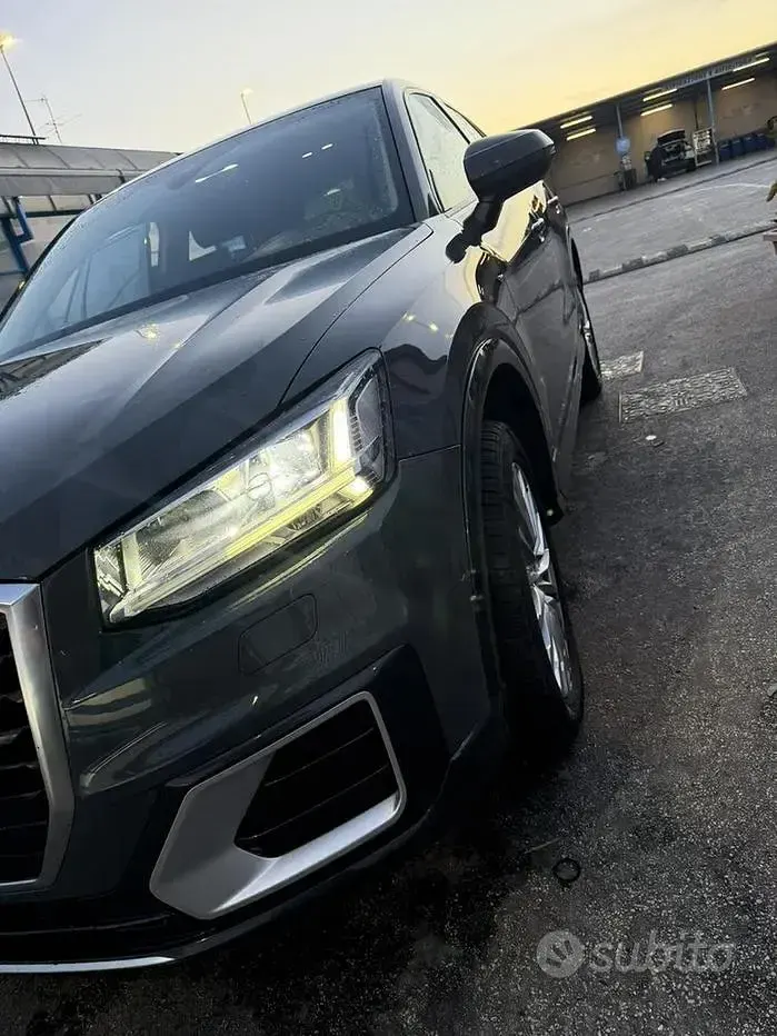 Usata Audi Q2 150 CV (110 kW) 2018 Grigio SUV