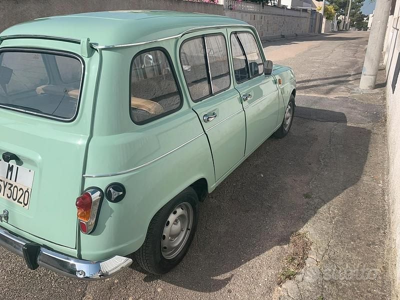 Usata Renault R4 34 CV (25 kW) 1981