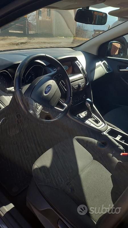 Grigio Usata 2017 Ford Focus Station wagon | 6500 € (Ottimo prezzo) - Immagine 1/4
