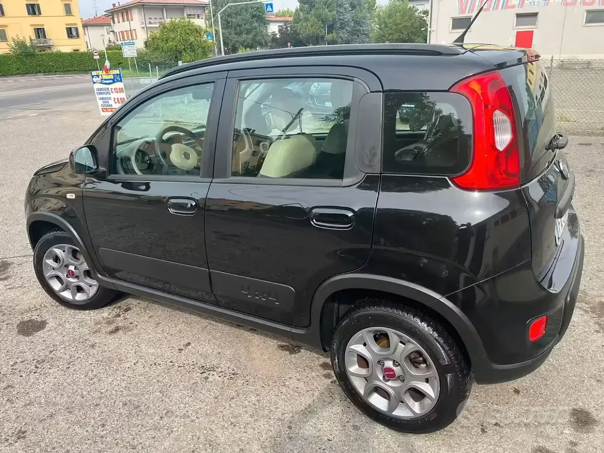 Usata Fiat Panda 95 CV (69 kW) 2015 Nero Utilitaria