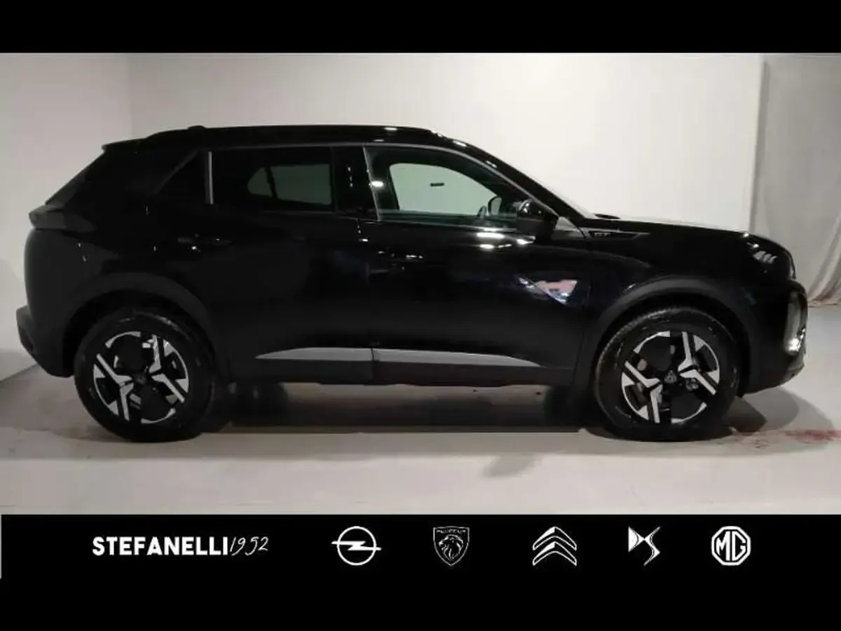 Nuova Peugeot 2008 GTi 136 CV (100 kW) 2026 Nero perla SUV