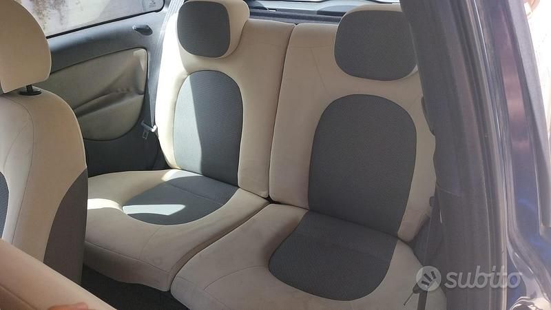 Usata Lancia Ypsilon 70 CV (51 kW) 2005 Blu Utilitaria