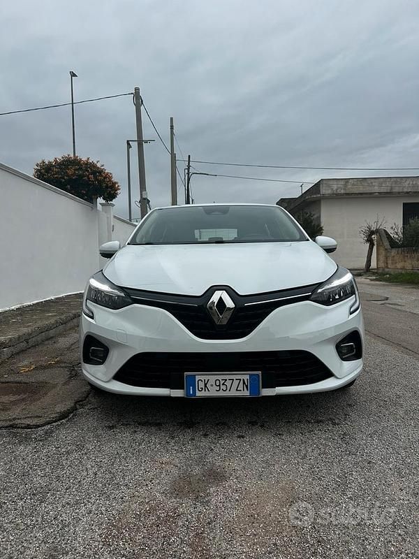 Usata Renault Clio V Business 101 CV (74 kW) 2022 Bianco Berlina