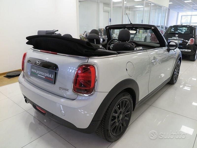 Usata Mini Cooper Cabriolet 136 CV (100 kW) 2020 Grigio Cabrio