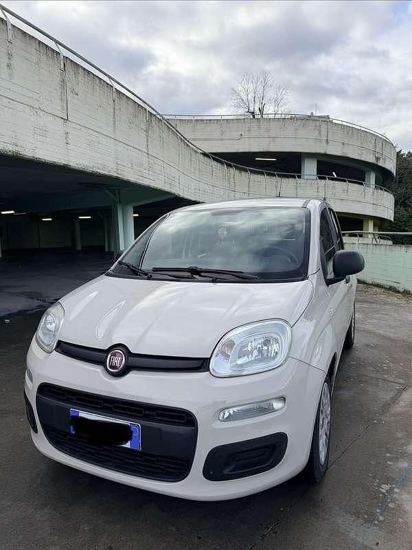 Begagnad Fiat Panda Easy 95 HK (69 kW) 2017 Halvkombi