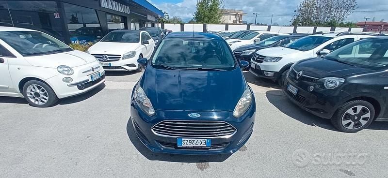 Usata Ford Fiesta 59 CV (43 kW) 2014 Blu Utilitaria