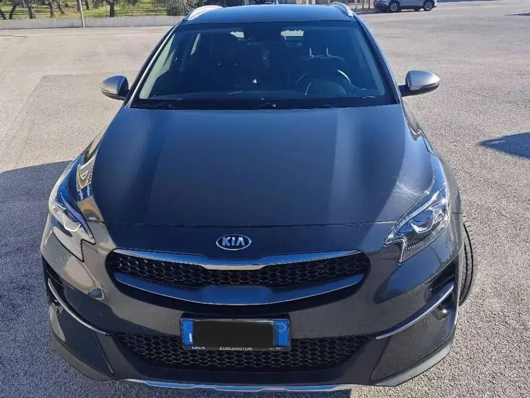 Usata Kia XCeed Style 136 CV (100 kW) 2021 Grigio SUV