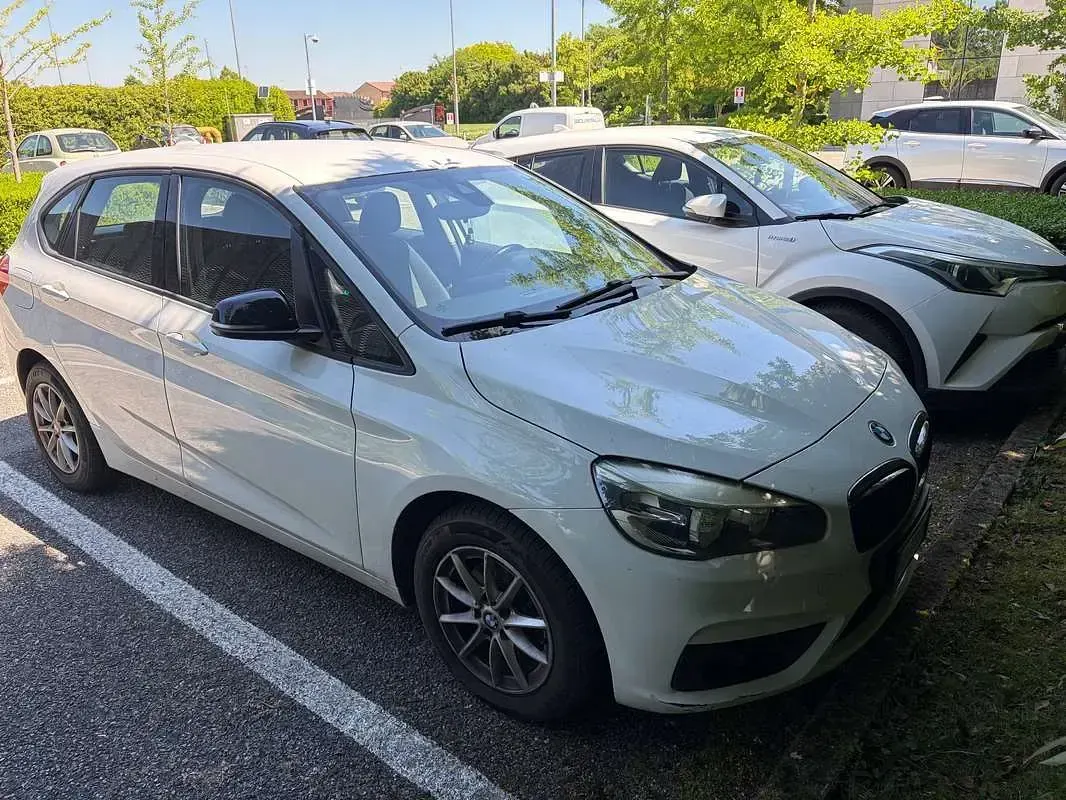 Usata BMW 216 Active Tourer 116 CV (85 kW) 2015 Bianco Monovolume