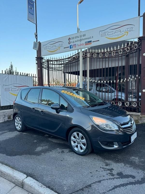 Usata Opel Meriva Cosmo 95 CV (69 kW) 2015 Grigio Monovolume