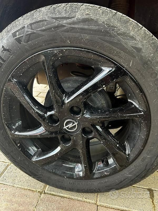 Usata Opel Corsa Design & Tech 75 CV (55 kW) 2023 Utilitaria