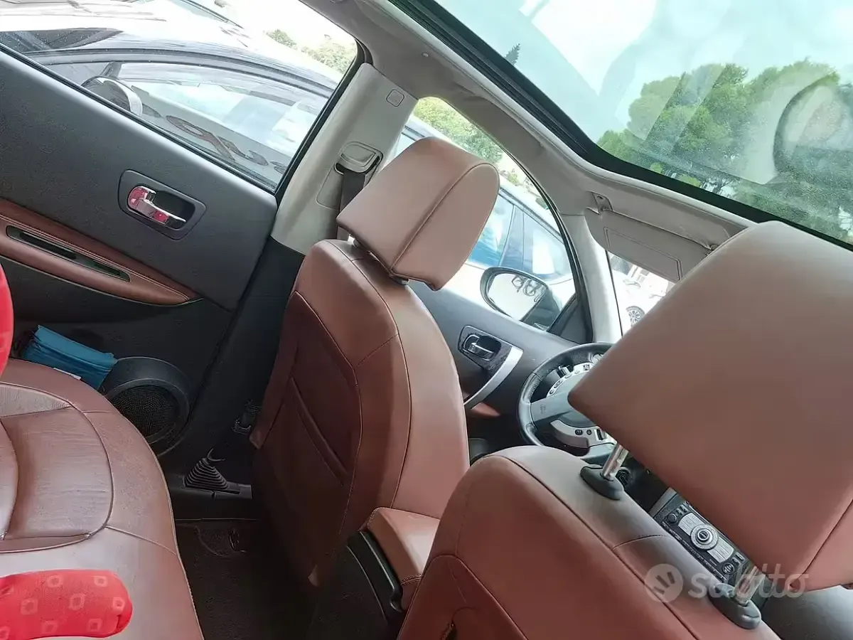 Usata Nissan Qashqai Tekna 150 CV (110 kW) 2007 Grigio SUV