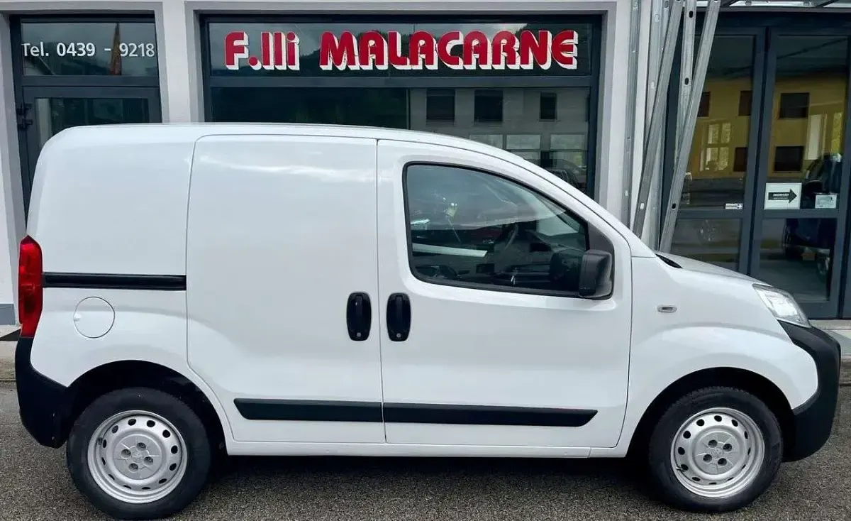 Usata Peugeot Bipper 80 CV (58 kW) 2016 Bianco Monovolume