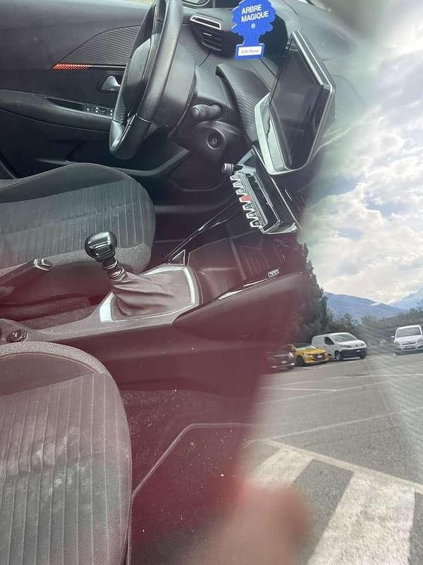 Usata Peugeot 208 GT 101 CV (74 kW) 2022 Other Utilitaria