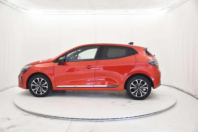 Nuova Renault Clio V Techno 101 CV (74 kW) 2025 Rosso passion Berlina