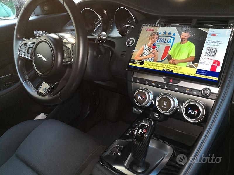 Usata Jaguar E-Pace 180 CV (132 kW) 2018 Nero SUV