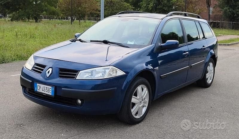 Usata Renault Mégane II Dynamique 104 CV (76 kW) 2005 Blu Berlina