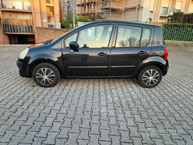 Usata Renault Modus 2011 Nero Monovolume