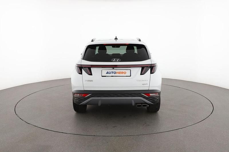 Begagnad Hyundai Tucson 230 HK (169 kW) 2021 Vit SUV
