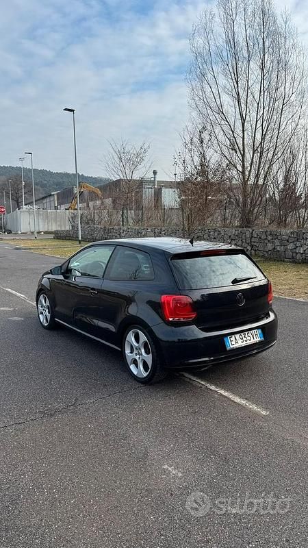 Usata VW Polo 75 CV (55 kW) 2010 Nero Utilitaria