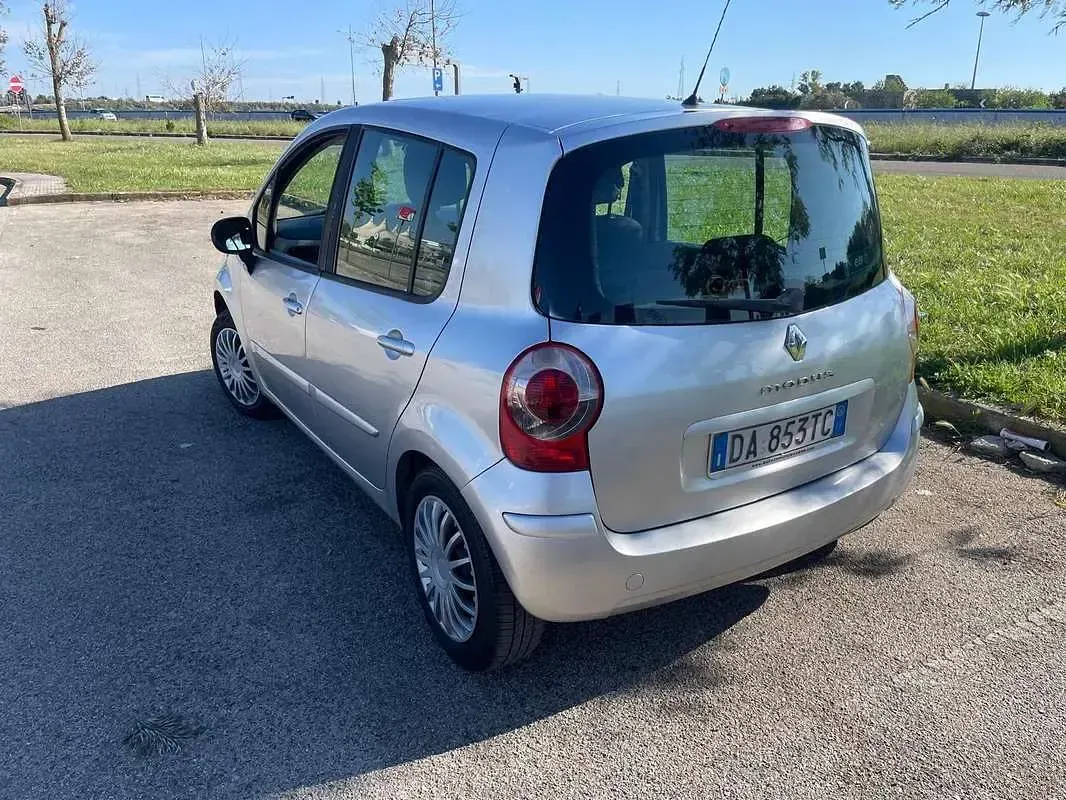 Usata Renault Modus 75 CV (55 kW) 2006 Monovolume