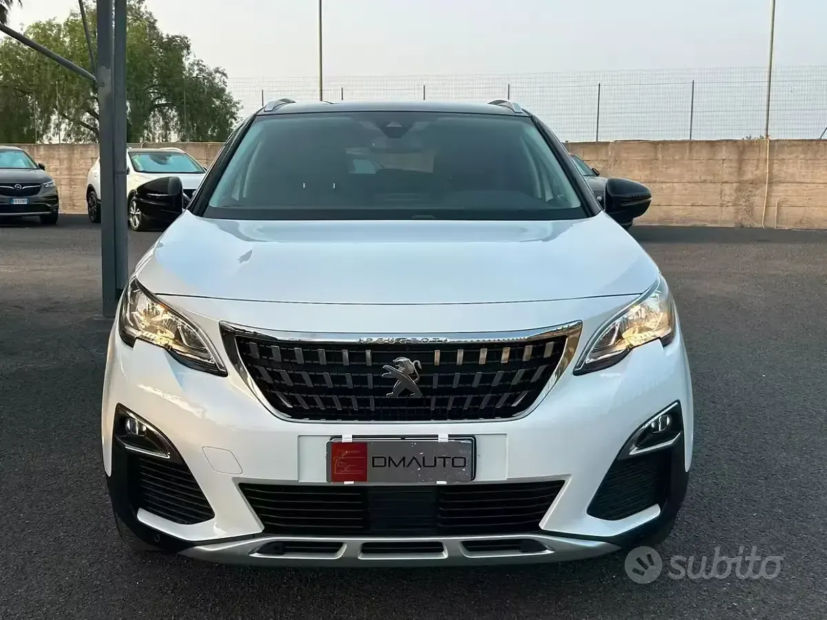 Usata Peugeot 3008 GT-line 120 CV (88 kW) 2017 Bianco SUV
