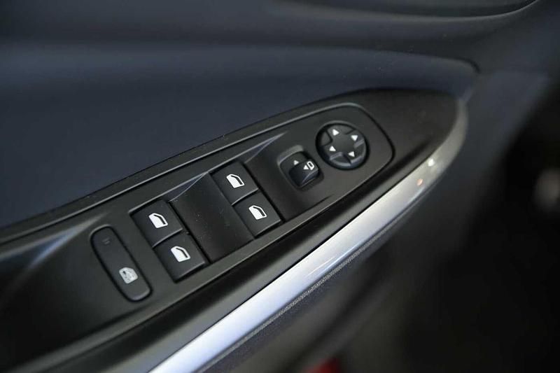 Nuova Opel Grandland X 225 CV (165 kW) 2025 Karmin red SUV