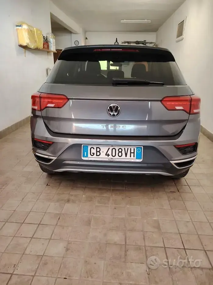 Usata VW T-Roc Style 110 CV (80 kW) 2021 Grigio SUV