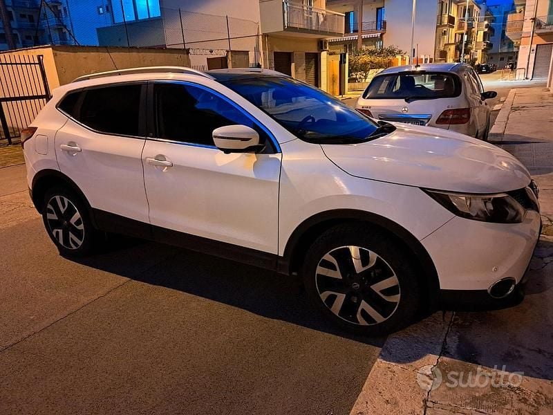 Usata Nissan Qashqai 115 CV (84 kW) 2016 Bianco SUV