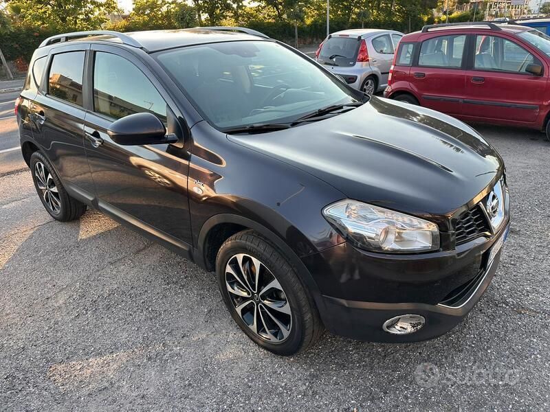 Usata Nissan Qashqai 150 CV (110 kW) 2011 Nero SUV