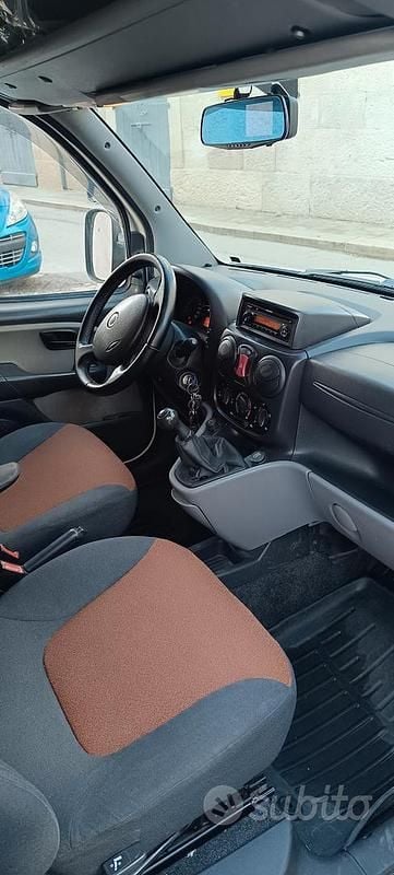 Usata Fiat Doblò 75 CV (55 kW) 2007 Bianco Monovolume