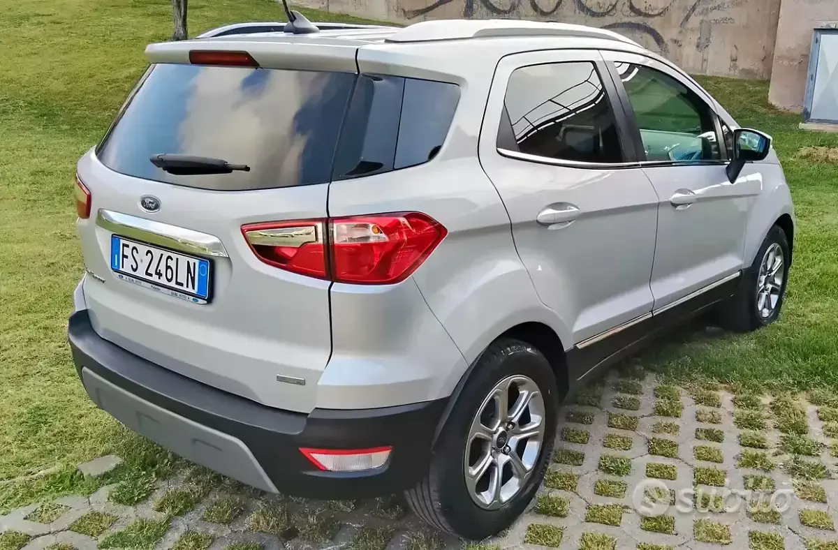Usata Ford Ecosport Titanium 125 CV (91 kW) 2018 Grigio SUV