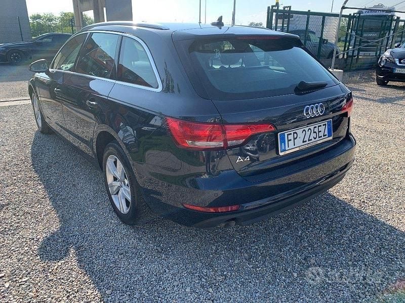 Usata Audi A4 Business 122 CV (89 kW) 2018 Blu Station wagon