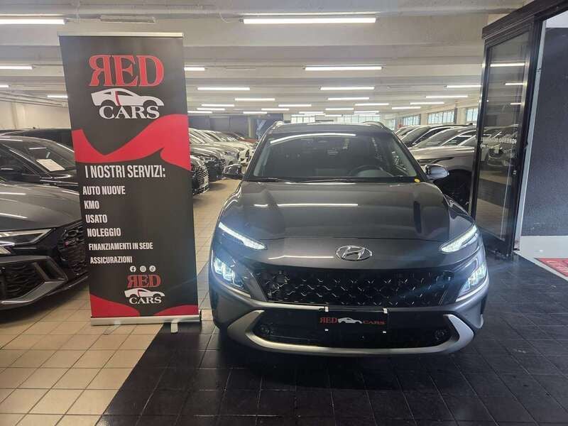 Grigio Usata 2021 Hyundai Kona Premium SUV | 16.900 € (Buon prezzo) - Immagine 1/4