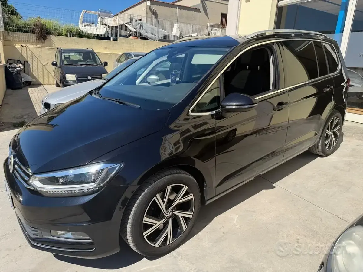 Usata VW Touran 150 CV (110 kW) 2015 Nero Monovolume