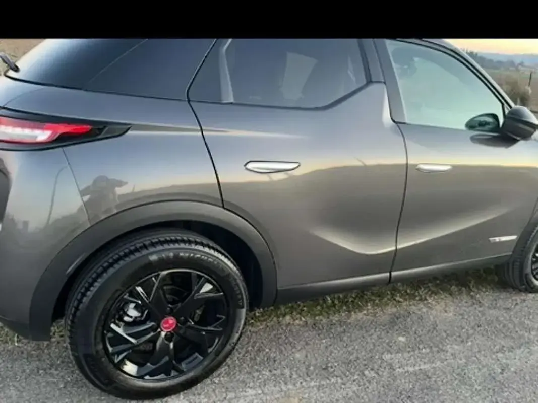 Usata DS Automobiles DS3 Crossback Performance 131 CV (96 kW) 2019 Grigio SUV