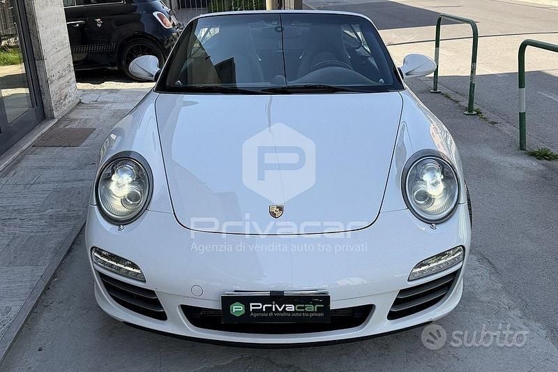 Usata Porsche 911 Carrera 4S Cabriolet 385 CV (283 kW) 2011 Bianco Cabrio