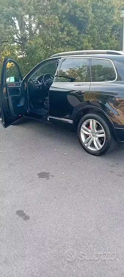 Usata VW Touareg 239 CV (175 kW) 2010 Nero SUV