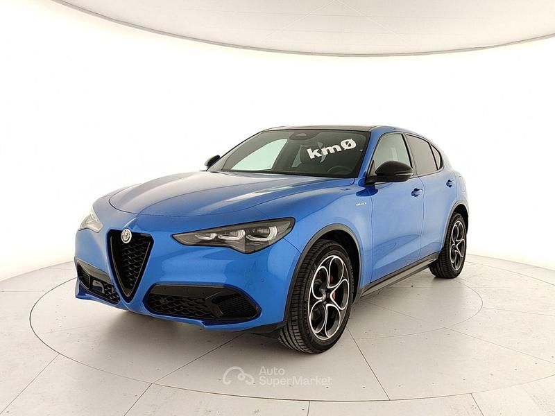 Nuova Alfa Romeo Stelvio Veloce 209 CV (153 kW) 2025 Blu SUV