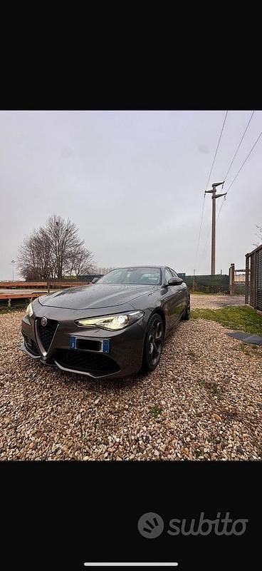 Usata Alfa Romeo Giulia Veloce 211 CV (155 kW) 2017 Berlina